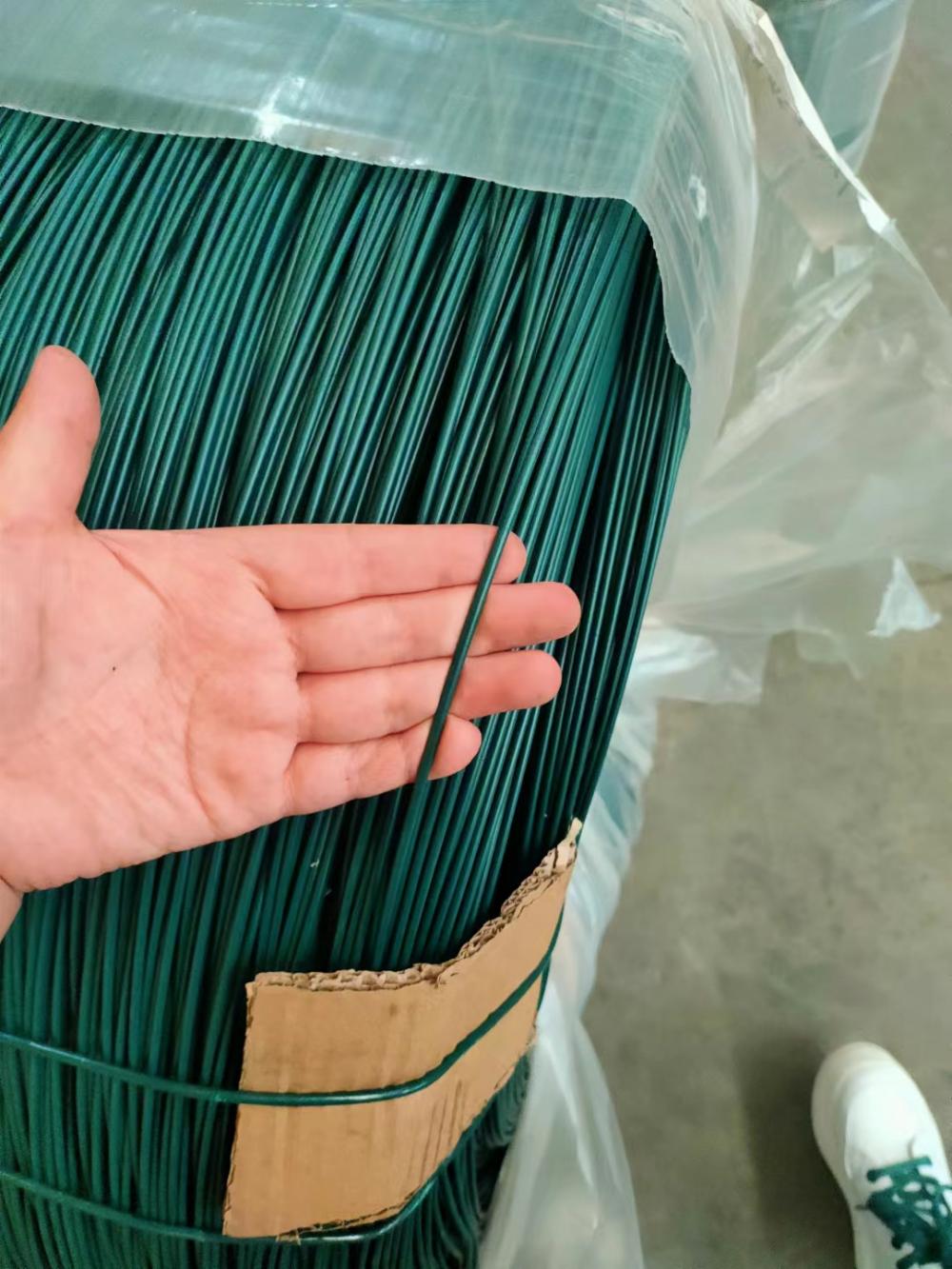 GREEN PVC Coated Iron Wire