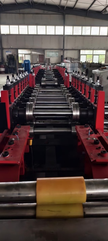Bridge forming machine