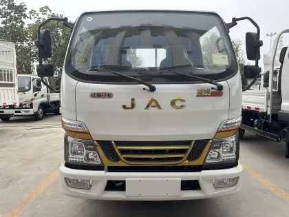 Jac 4X2 Light Mobile Refrigeration Van Truck for Hot Sale
