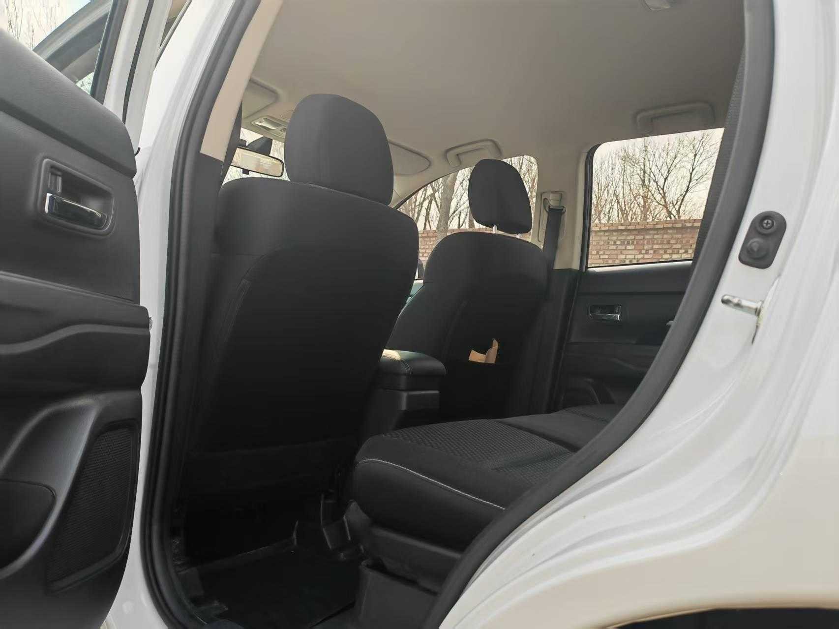 Mitsubishi 2021 Outlander 2.0L 2WD