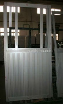 Aluminium panel door