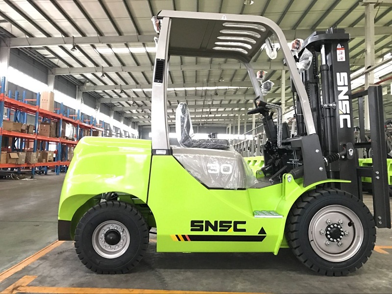 3 Ton Fork lifter