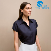 Camisa azul marino de manga corta