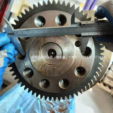 Title: "QSK23 Import Diesel Engine Crankshaft (4096696) - Detailed Information and Specifications