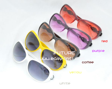 Rhinestones Fashion Sunglasses with Asoorted Colors