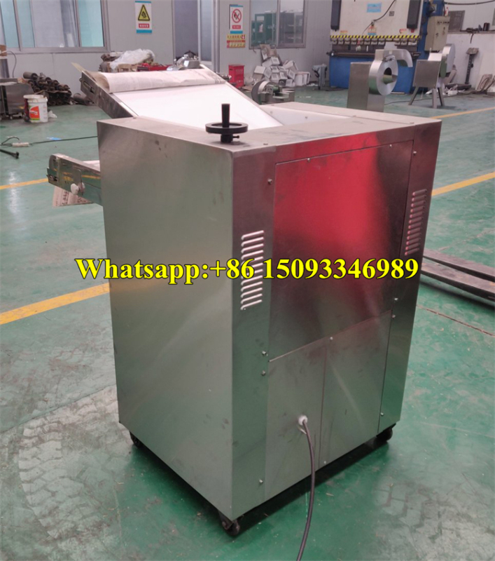 Automatic Dough Flattening Machine: Bun Momo Dough Sheeter for Easy Operation