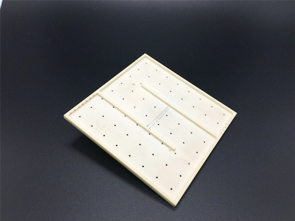 Manufacturers and suppliers of alumina ceramic substrates for photovoltaic solar energy