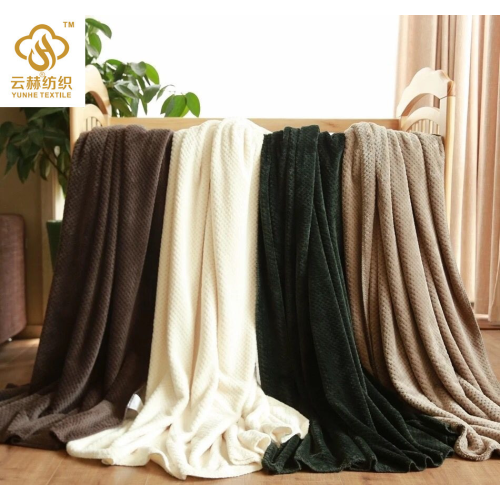 Плед из флиса с фактурным узором ананаса