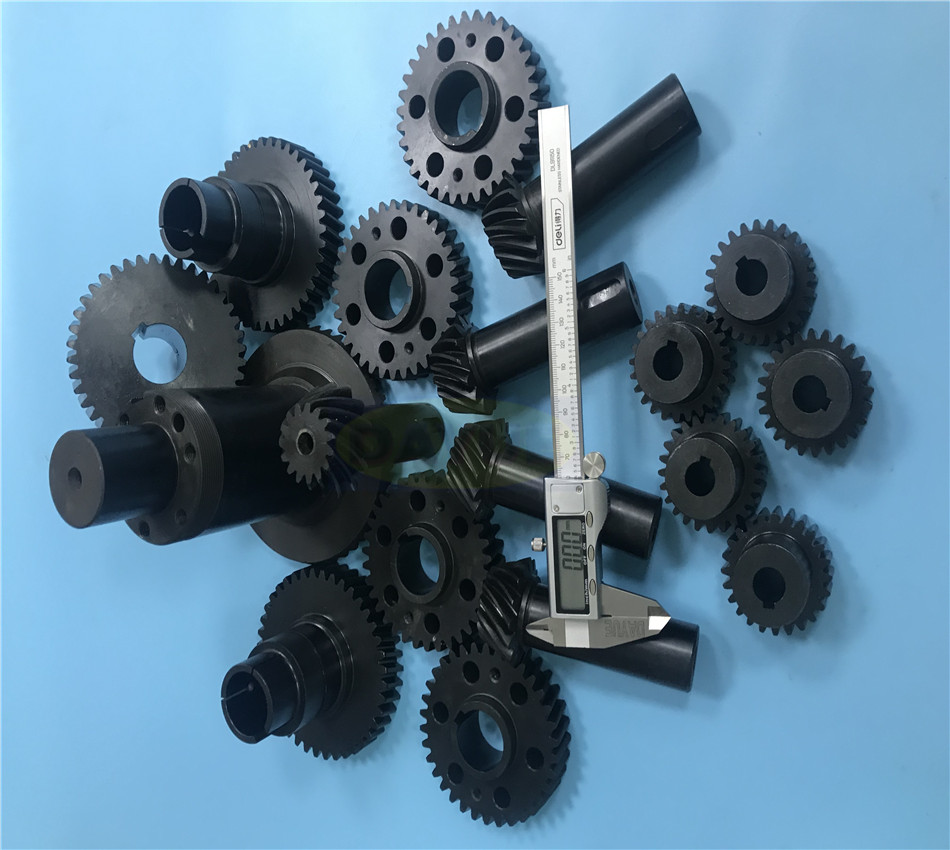 Custom Helical Gears and Internal Gears CNC Machining