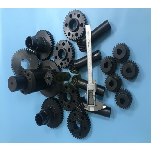 Custom made Worm Gears and Sprockets cnc machining