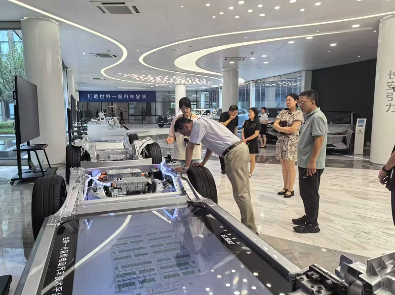 The President of the Myanmar Automobile Association visited Changan Car Headquarters and held business negotiations