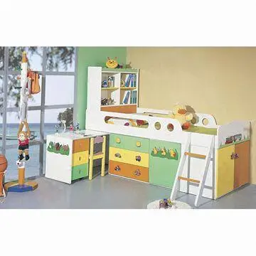 Living Room Furniture, Composed of Garment Rack, Beds and Table, Measures 220 x 184 x 155cm