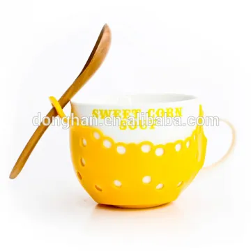 creative bowl with spoon in handle and silicone tray