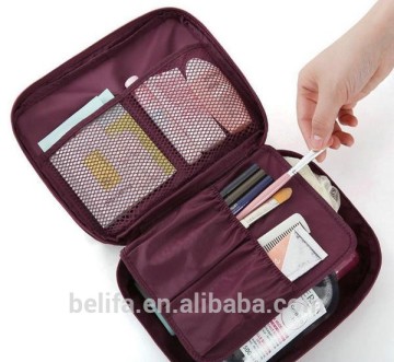 Belifa waterproof nylon hanging cosmetic travel bag