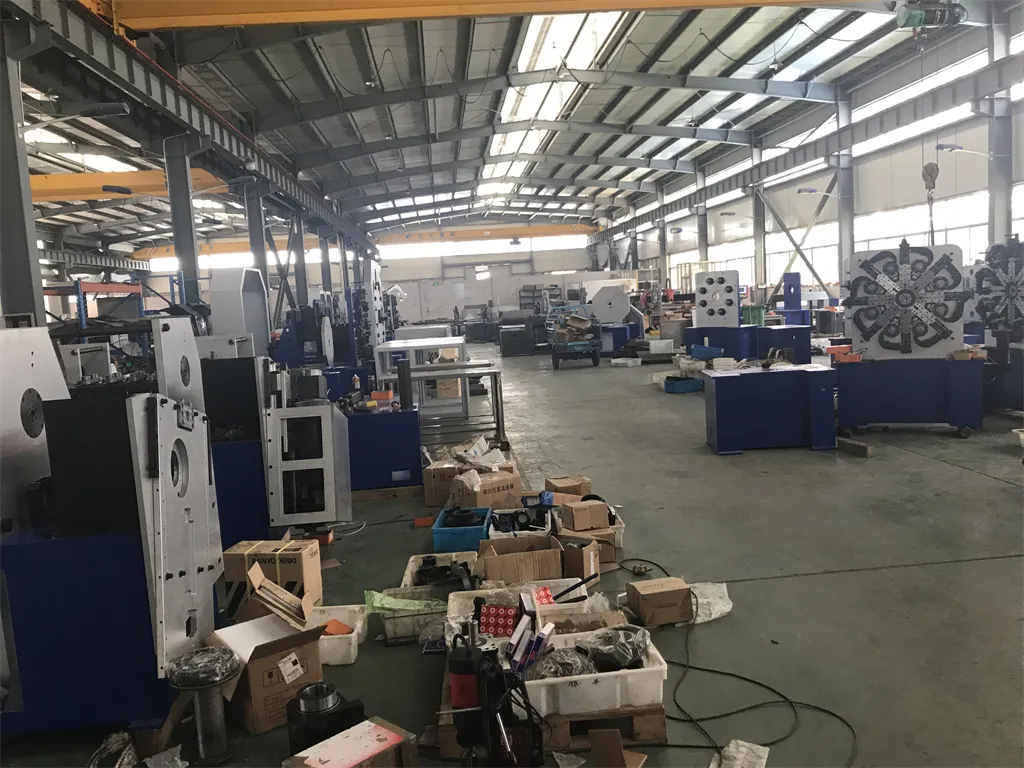 7-Achsen-Auto-CNC-Stahlmetall-Rundstab-Drahtbiegemaschine