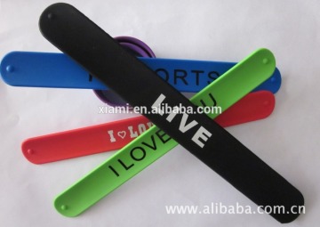 new arrival multicolor printing words fill color debossed words kids toys slap bracelet