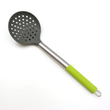 Skimmer ranurado de silicona para cocina con mango de acero inoxidable