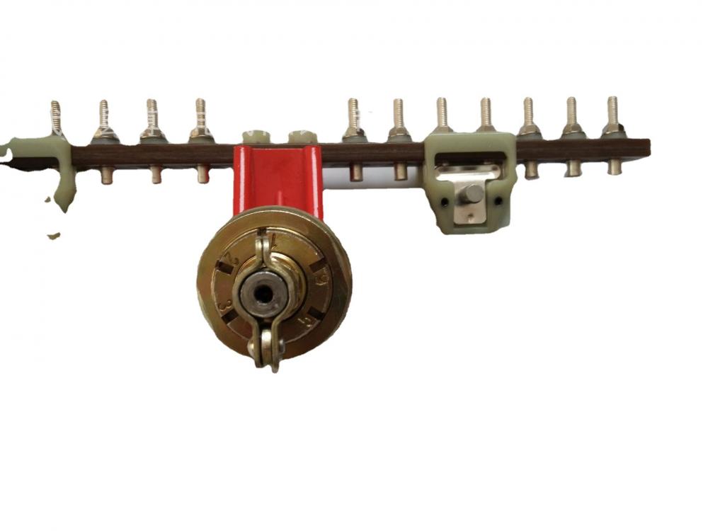 Off-excitation tap changer switch for transformer