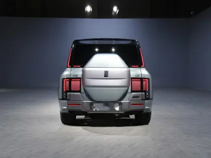 2023 BYD Yangwang U8 EV: Luxury Electric SUV