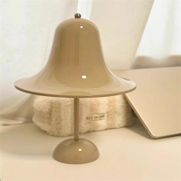 Nordische moderne einfache Ladungstischlampe