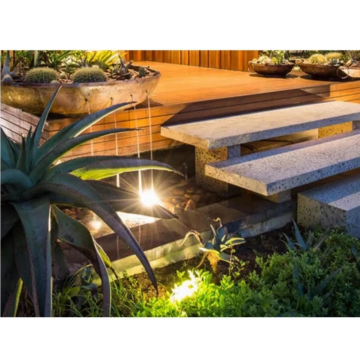 Luz LED resistente al agua para jardín