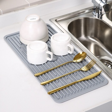 Tapis de silicone résistant à la chaleur pour la cuisine: bol, assiette et séchage de pot chaude