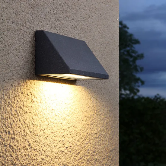 Waterproof LED Wall Light Aluminum Garden Wall Lamp