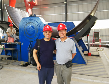 CNC-controlled steel plate rolling machine