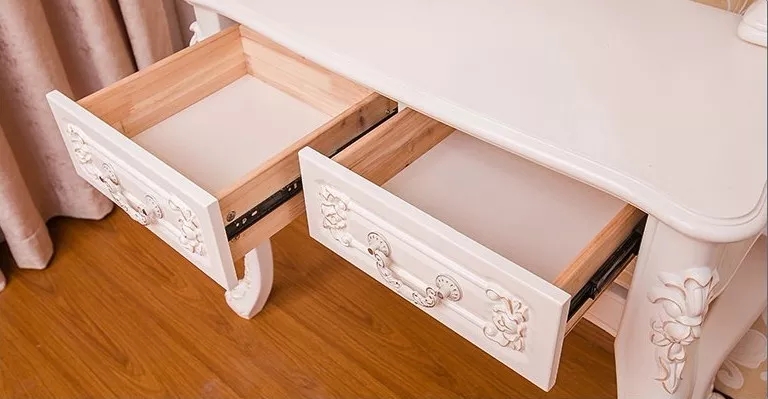 dressing table