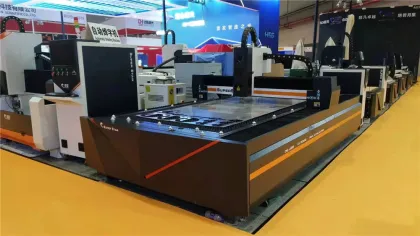 JSX Fiber laser cutting machine 3015