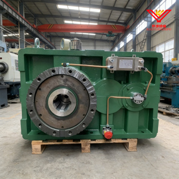 Промышленный редуктор для тяжелых условий эксплуатации с закаленной поверхностью зубьев