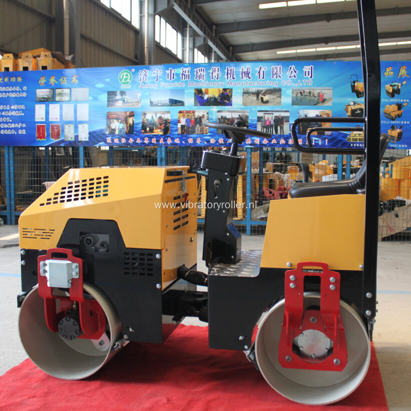 1000Kgs Double Drum Roller Asphalt Compactor