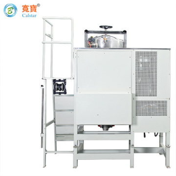 Grande machine de recyclage de distillation