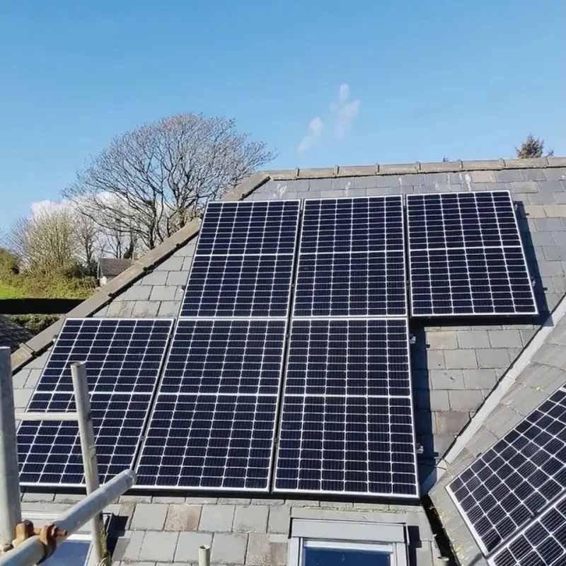 High-Efficiency 550W Ja Half Cell Solar Panel for Home Energy System