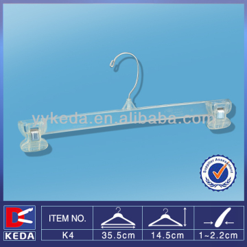 Plastikregenhosenbügel