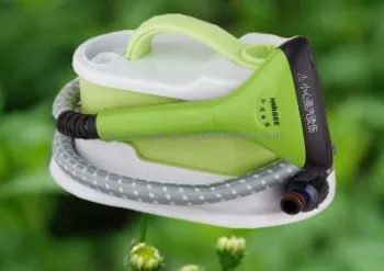 portable and handy fabric steamer with 1 liter water tank