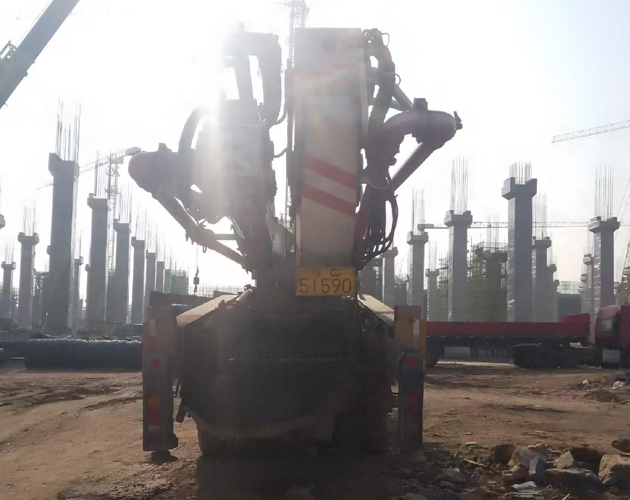 used stationary concrete pump