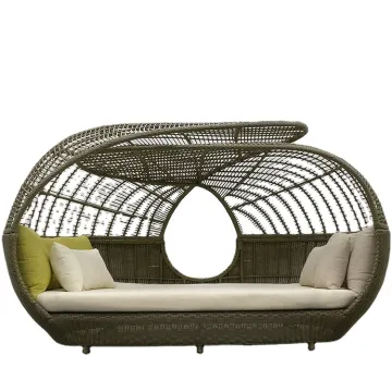 Modern Outdoor Rattan Patio Daybed with Canopy