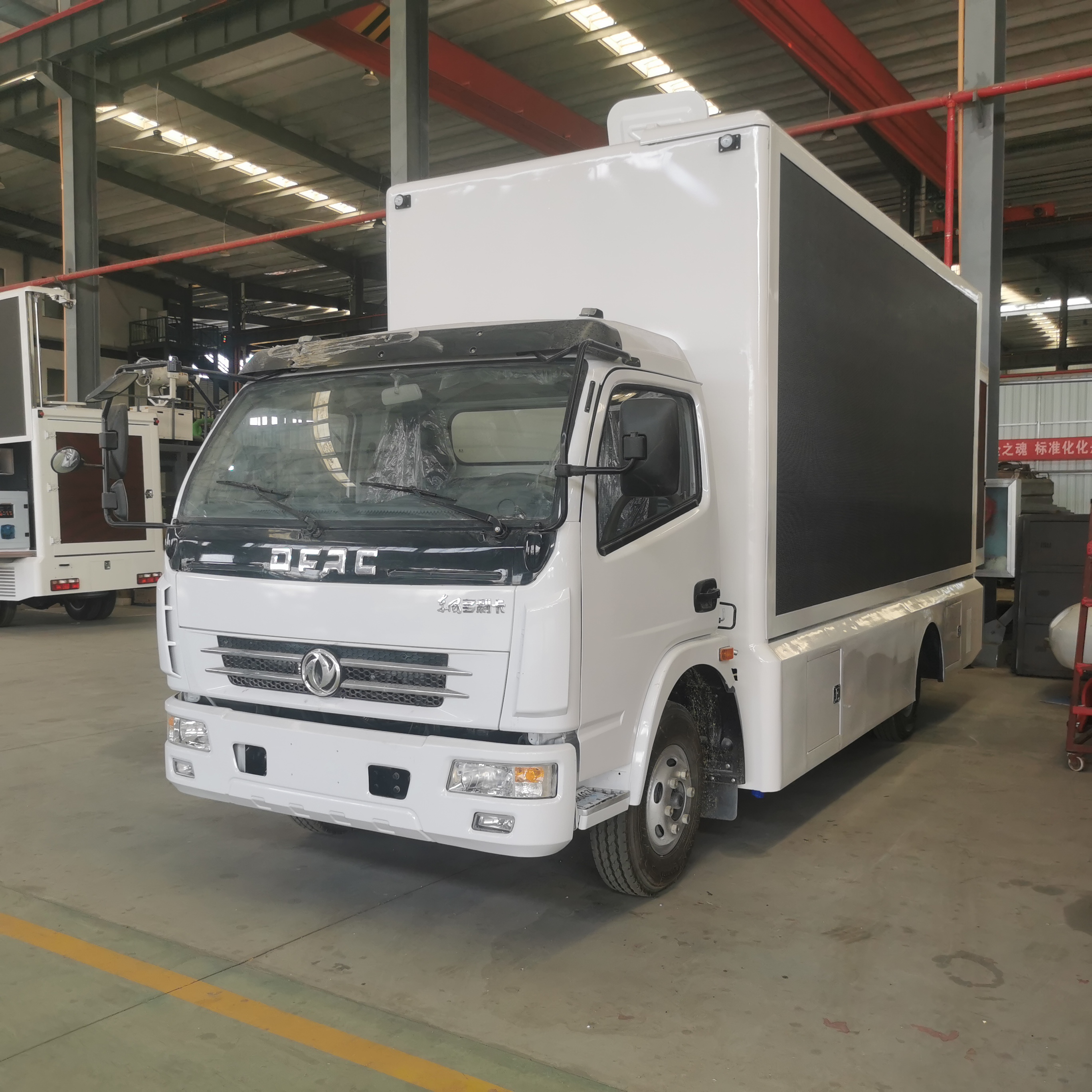Mobile Stage Truck LED Advertising Screen Truck