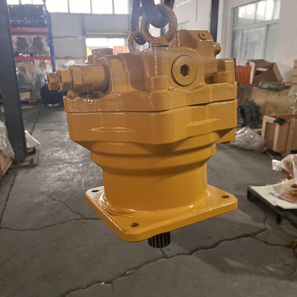 EC700BLC Swing Motor