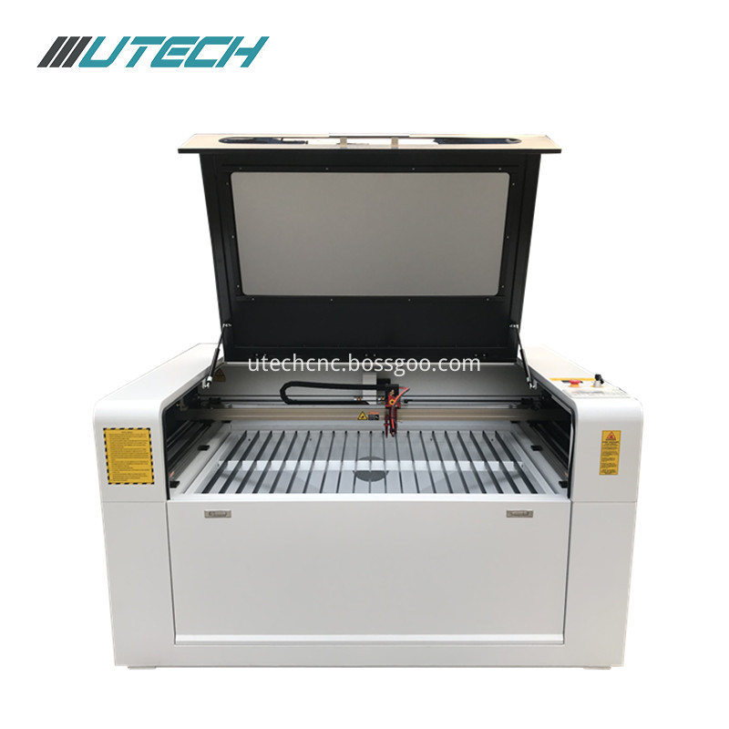 laser cutting machine