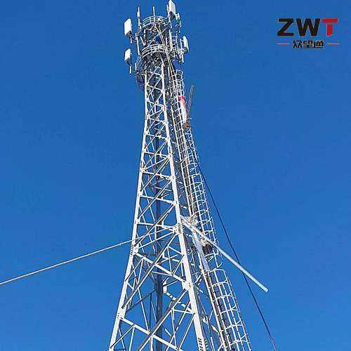 Torre treliçada de 4 pernas para uso industrial