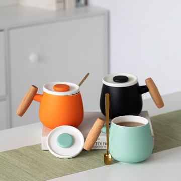 Personalized Porcelain Coffee Mug with Lid and Spoon - Ideal for Travel