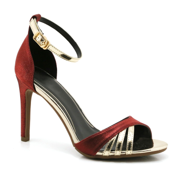 Zapatos de tacón rojos y azul marino para mujer