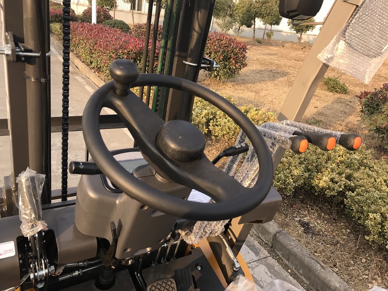 Electrical Fork lifter