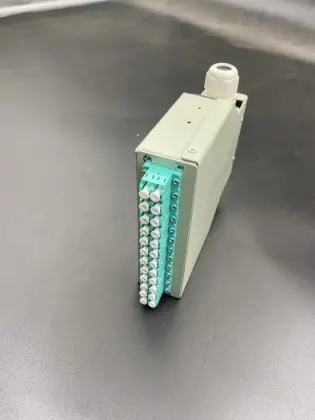 Terminal box DIN rail