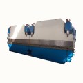 Hydraulic brake type shearing machine