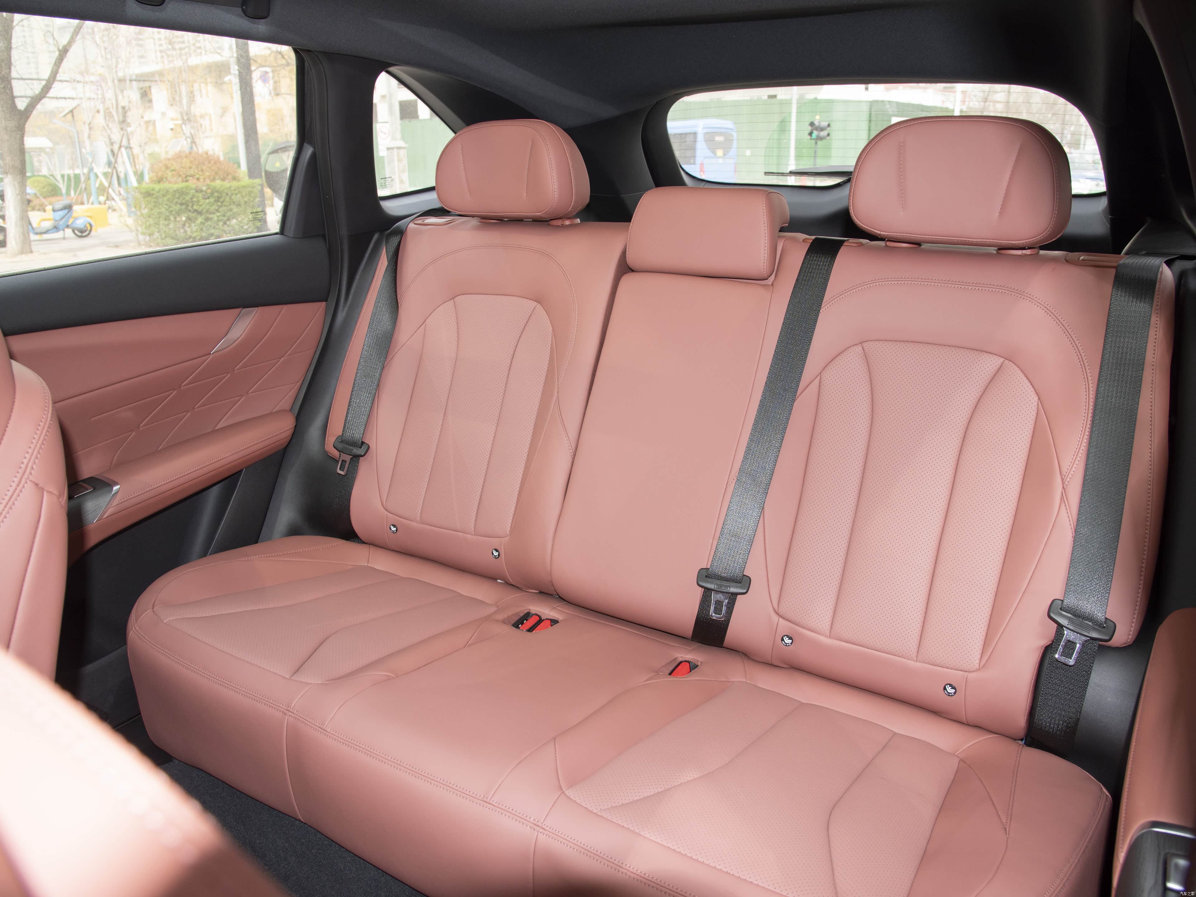 Changan CS75 Plus 1.5T 5-seats SUV