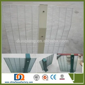 Hot sale Outdoor anti climb security fence prison mesh