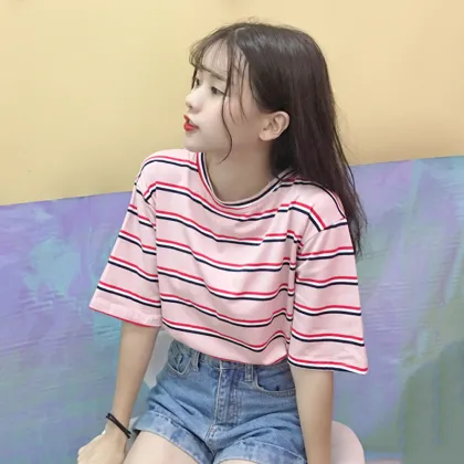 The 2019 new T-shirt  for girls